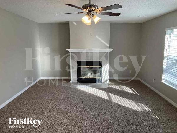 Photo - 207 Willowbay Ridge St
