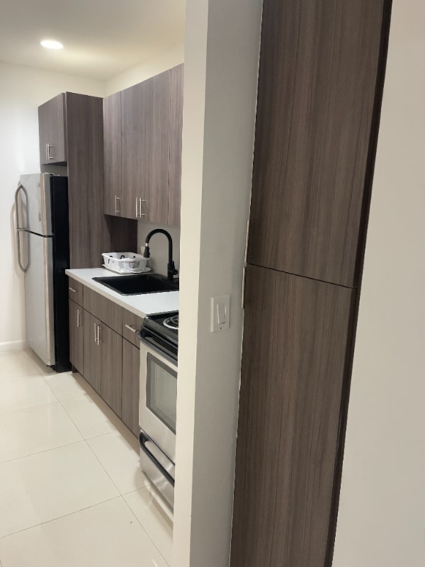 Photo - 18 NW 45th St Unidad B