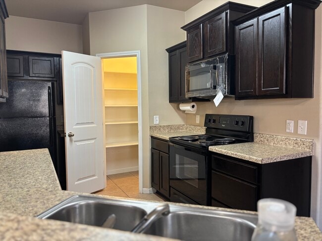 Photo - 4510 Cambridge Dr