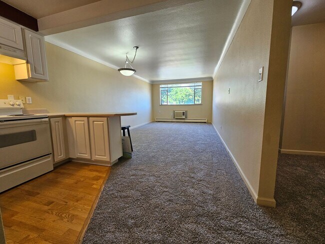 Photo - 2295 E Asbury Ave