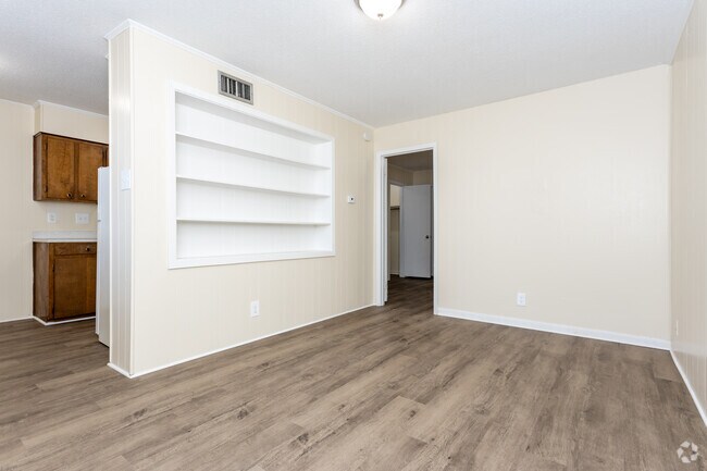 1BR,1BA-524SF - Pride Properties