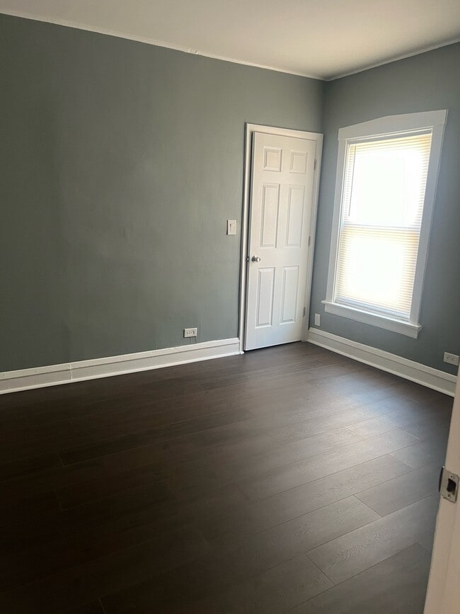 Photo - 47 S 20th Ave