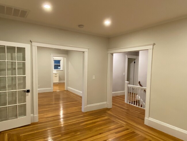 Photo - 26 Playstead Rd Unit 2