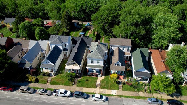 Photo - 1065 E Kentucky St