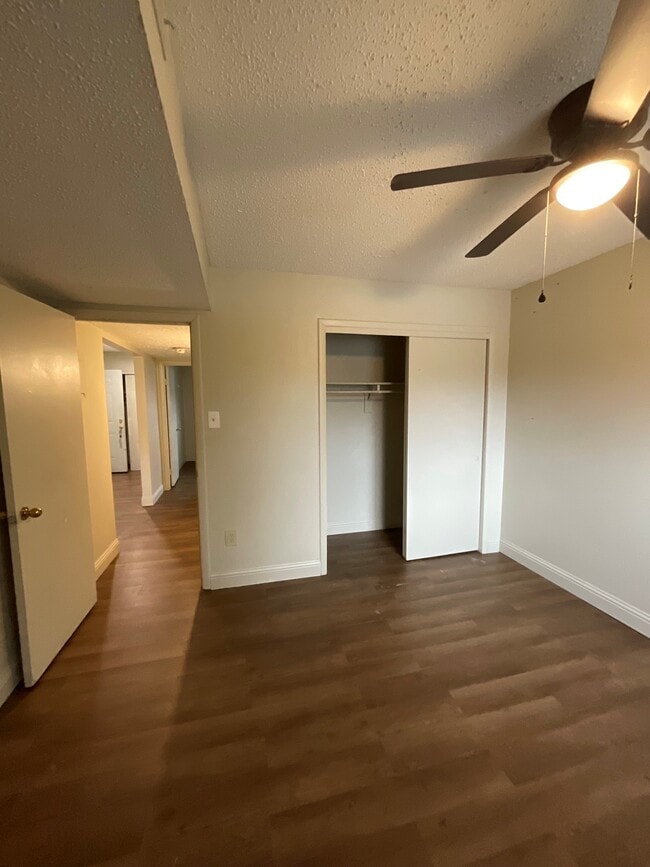Cumberland Square Apartments