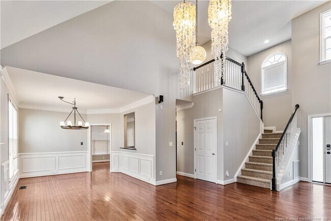 Photo - 136 Cottswold Ln