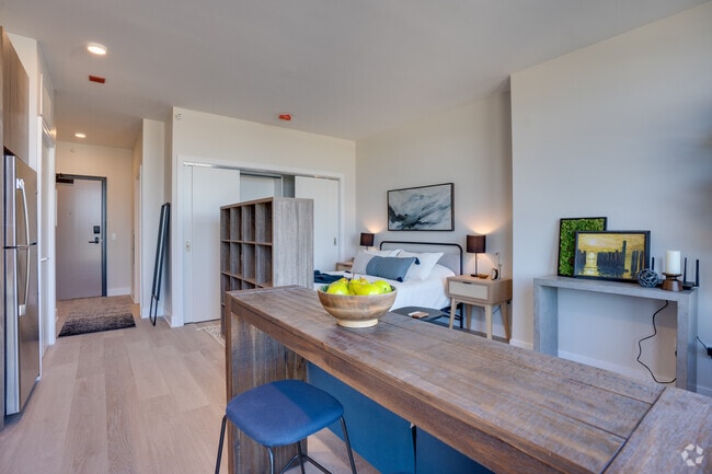 Photo - Avra West Loop