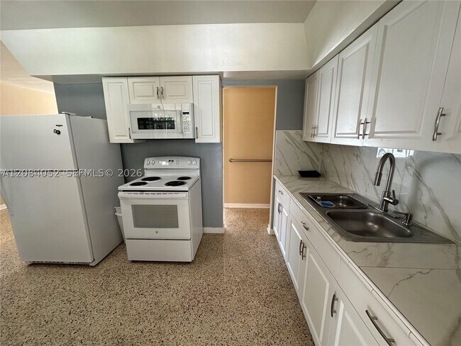 10500 NW 28th Ave