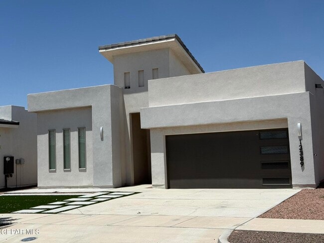 Building Photo - 13389 Carterton Ave