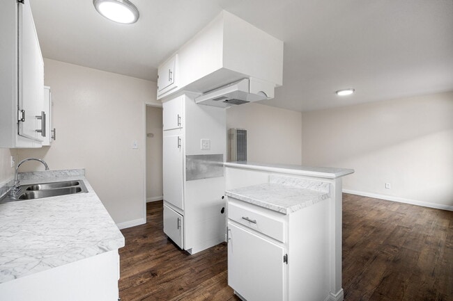 Woodruff Apartments