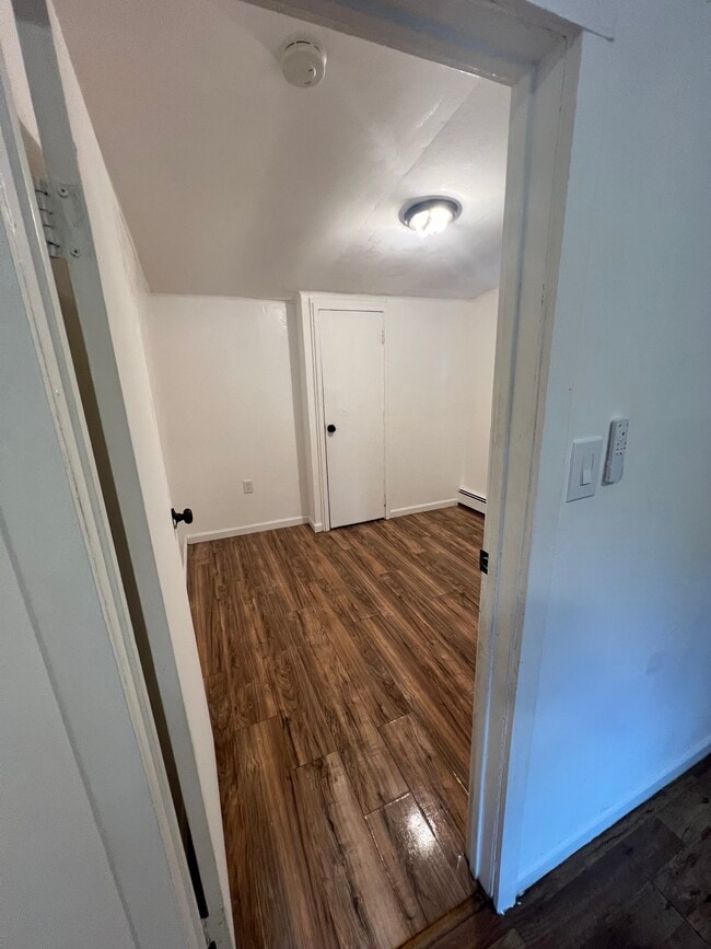 Photo - 212 Monroe Dr