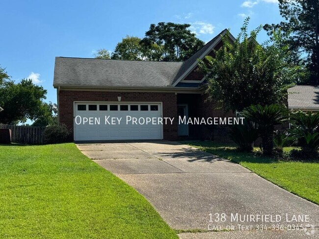 Building Photo - Unique 3/2 Home in the Highlands of Dothan...