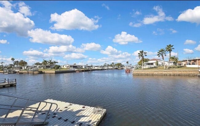 Photo - 12527 1st Isle