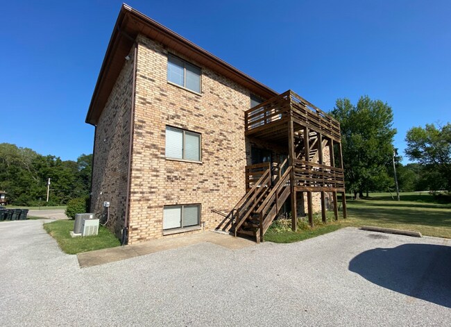 Photo - 2 Bedroom/1 Bath Apartment For Rent Unit Apartment 2