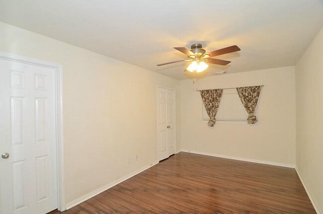Photo - 11306 Overland Trail Dr