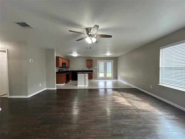 Photo - 2153 Benning Way