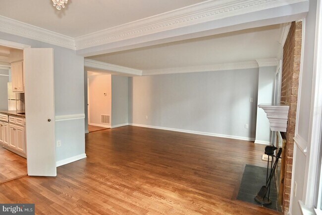 Photo - 1009 N Van Dorn St