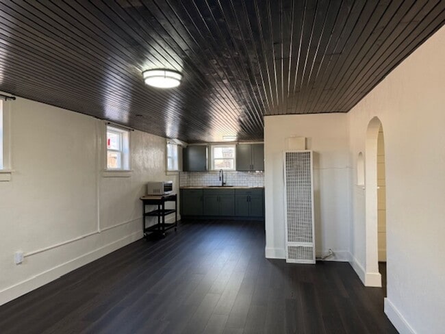 Photo - Thirteenth 2104 & 2102 Unit 2104 - Apt B
