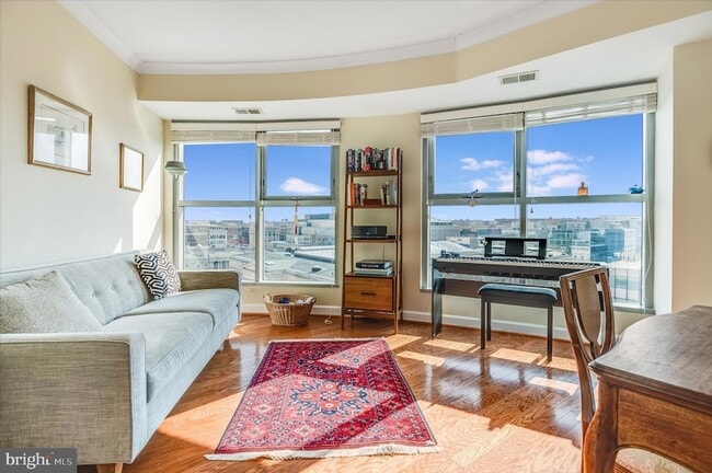 Photo - 777 7th St NW Unidad 1110