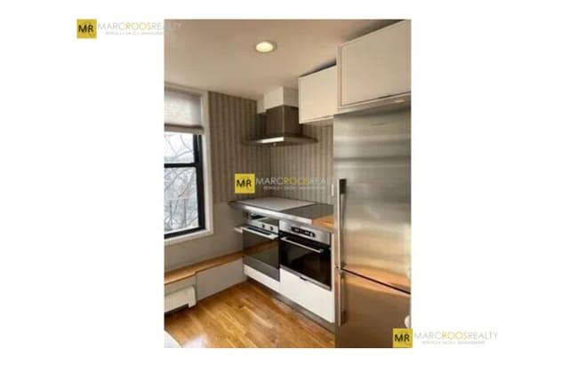 Building Photo - 806 Tremont St Rental