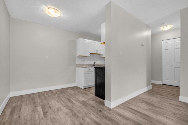 Photo - Gatensbury Apartments