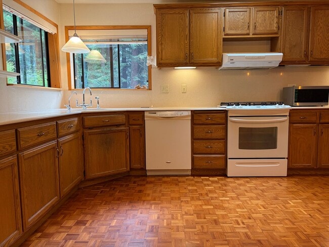 60 Inga Rd