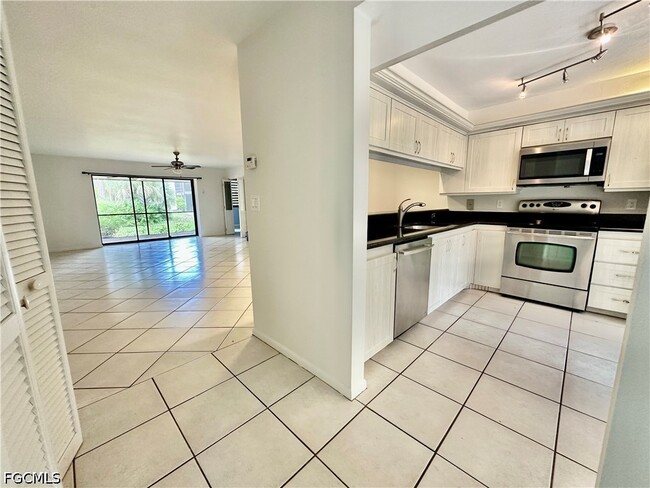 Photo - 209 Pinebrook Dr