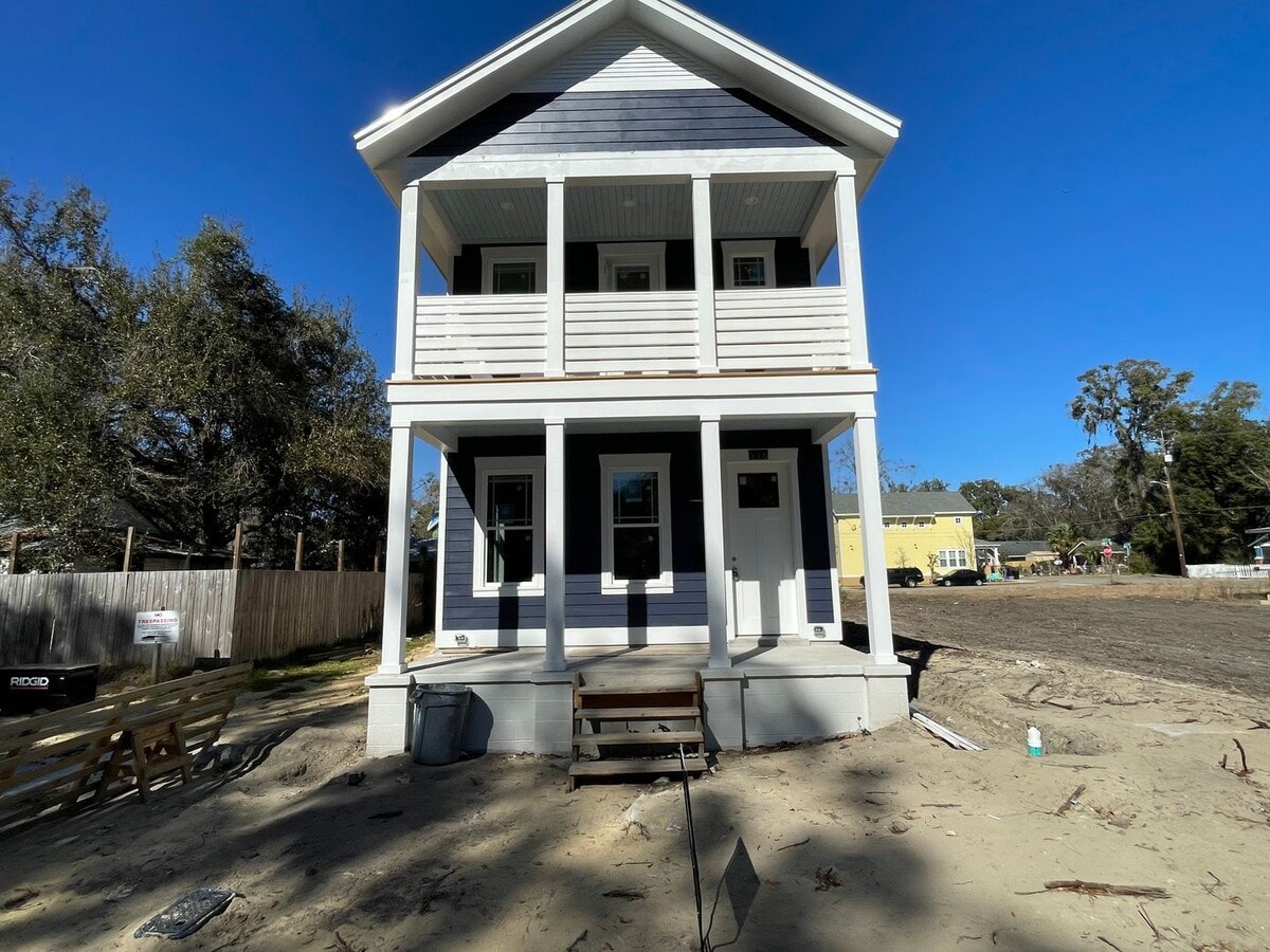 Photo - BRAND NEW!!! 4 Bedroom 4 Bathroom House in Porters!