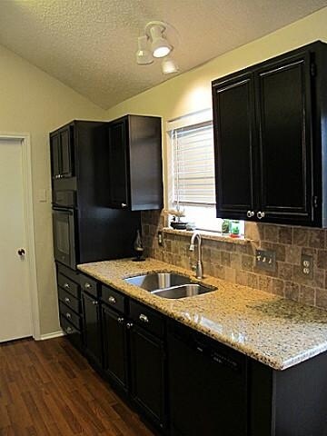 Photo - 2332 Foot Hill