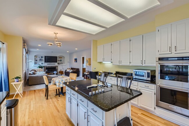 Building Photo - Spacious Haven: 4 BDR Home in Louisville, CO