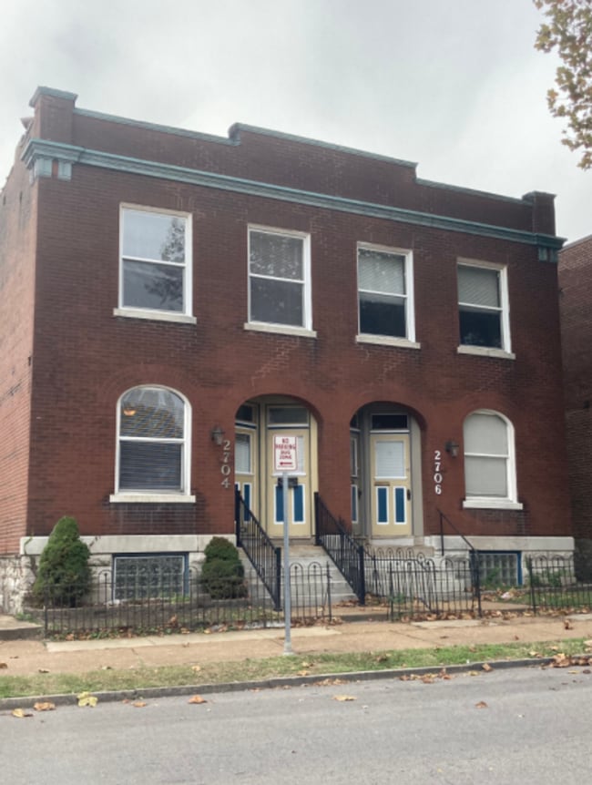 Building Photo - 2704 Arsenal St Unit 2704 Arsenal St 1F