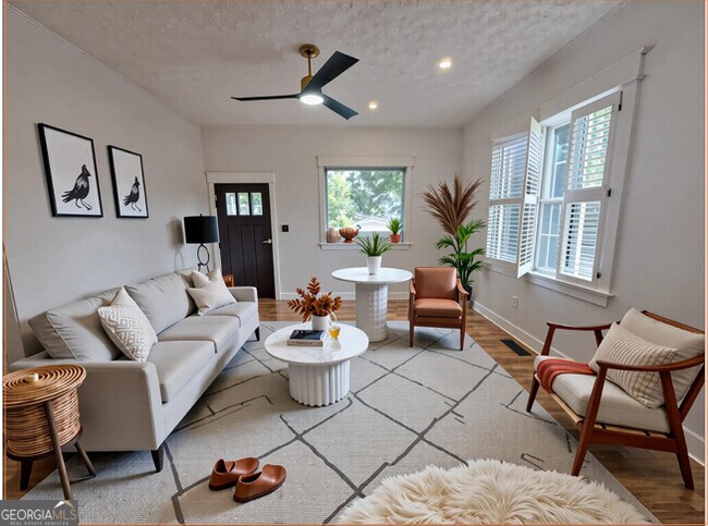 Photo - 1579 Vesta Ave