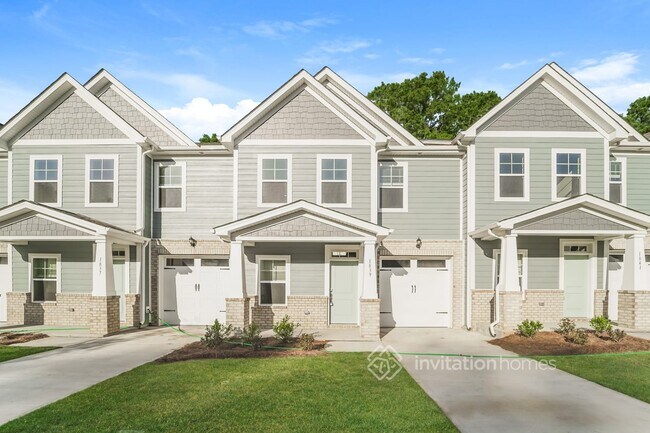 Photo - 1839 Commerce Dr
