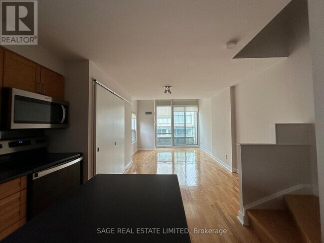 Photo - 77 Lombard St Unité 901