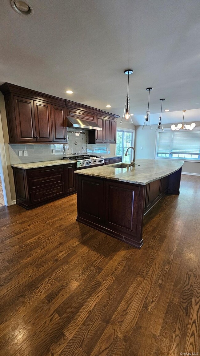 Photo - 72 Schriever Ln