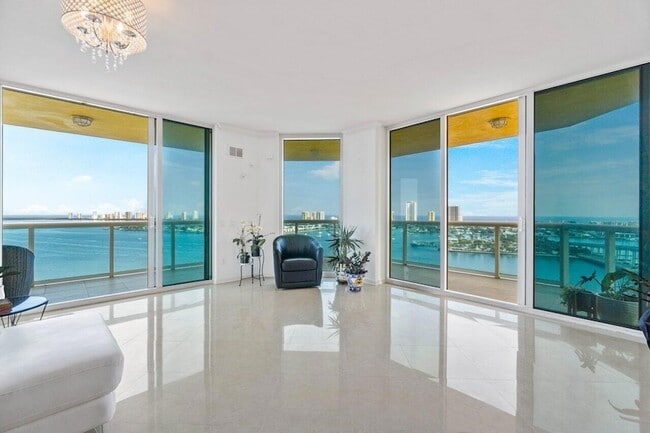 Photo - 2650 Lake Shore Dr Unit 1906