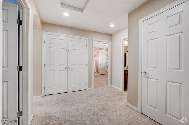 Building Photo - 6402 Parrot Ridge Ct Rental