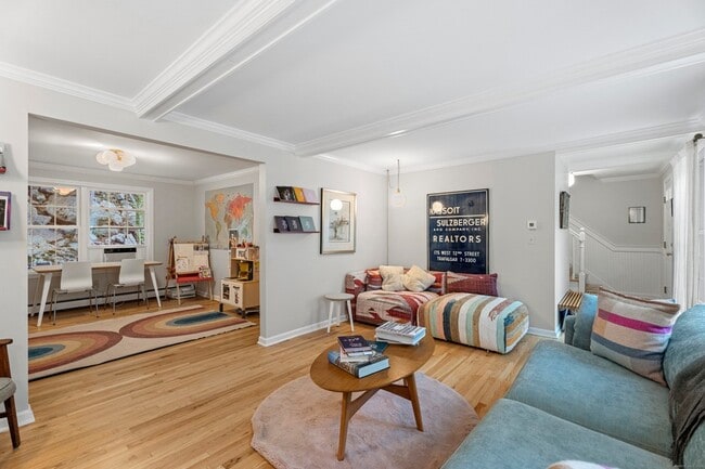 Photo - 156 Concord Dr