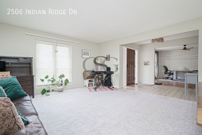 Photo - 2506 Indian Ridge Dr