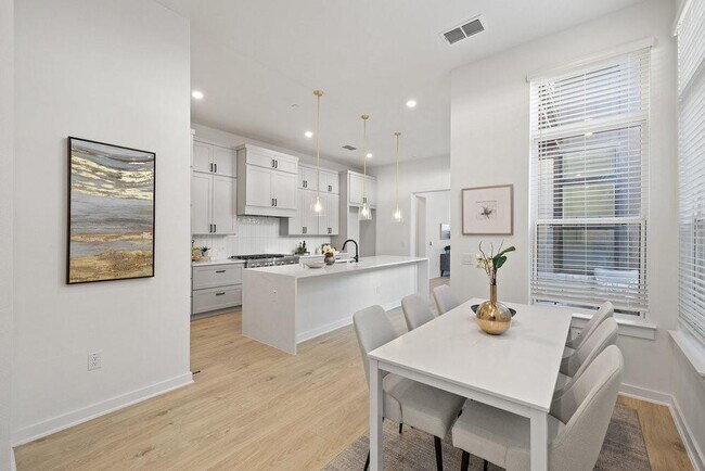 Photo - 4214 Endurance Wy