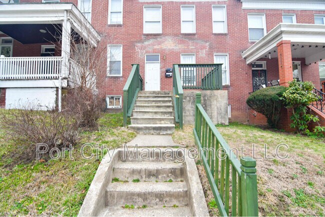 Photo - 5 S Wickham Rd