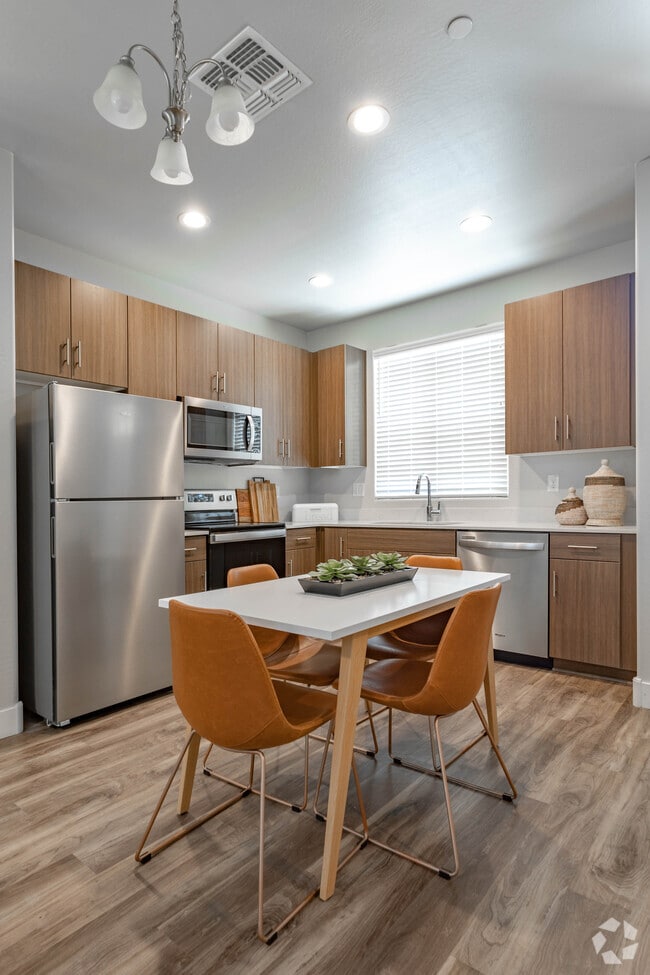 1HAB, 1BA - 671 ft² - Village at Harvard Crossing