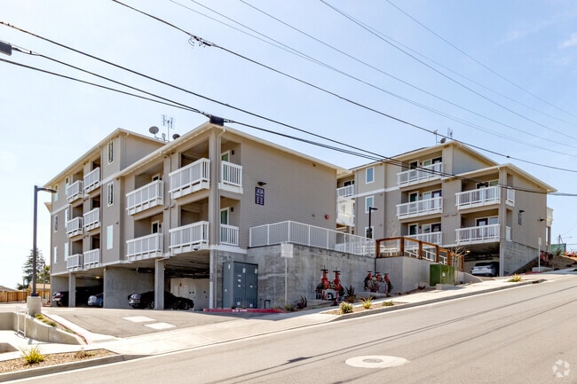 Sparrow Terrace - Sparrow Terrace Apartments