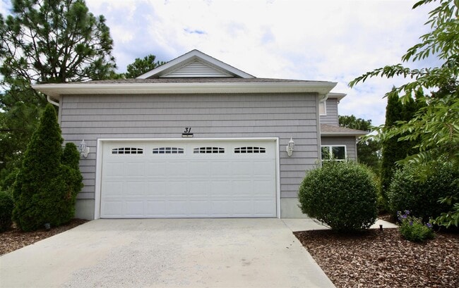 Photo - 31 Westlake Pointe Dr House