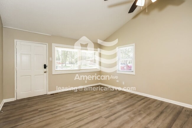 Photo - 102 Lincoln St