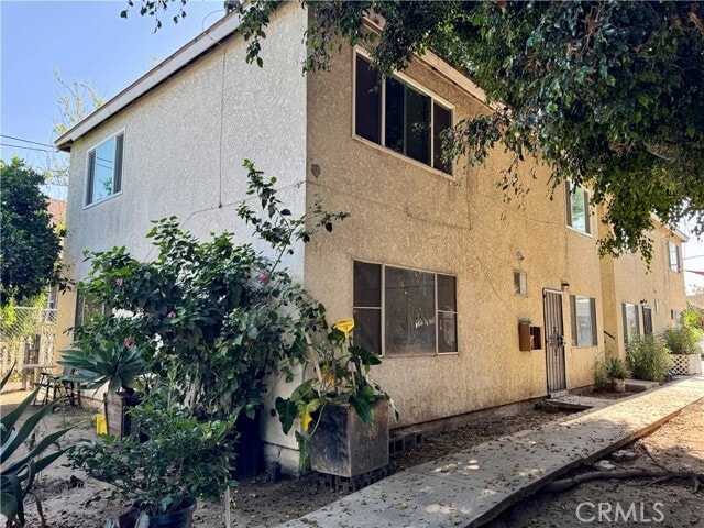 Building Photo - 2230 Wall St Unit 1