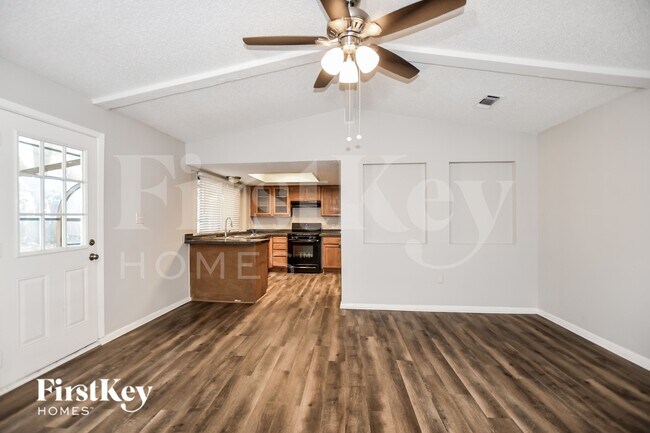 Photo - 903 Cypress Ct