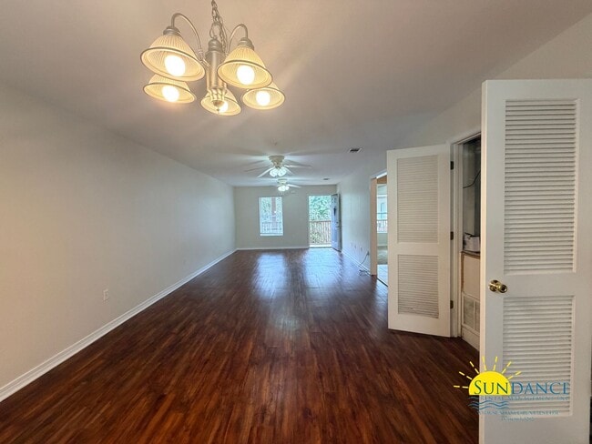 Photo - Updated 2 Bedroom in great Fort Walton Beach location!