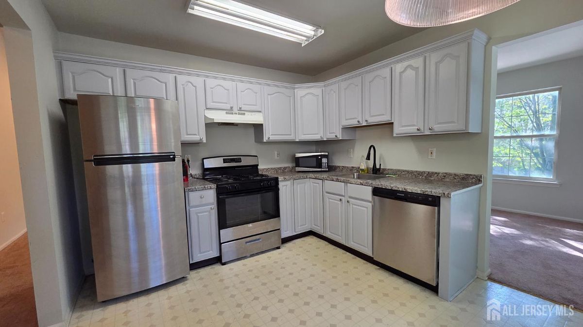 Photo - 602 Cypress Ln