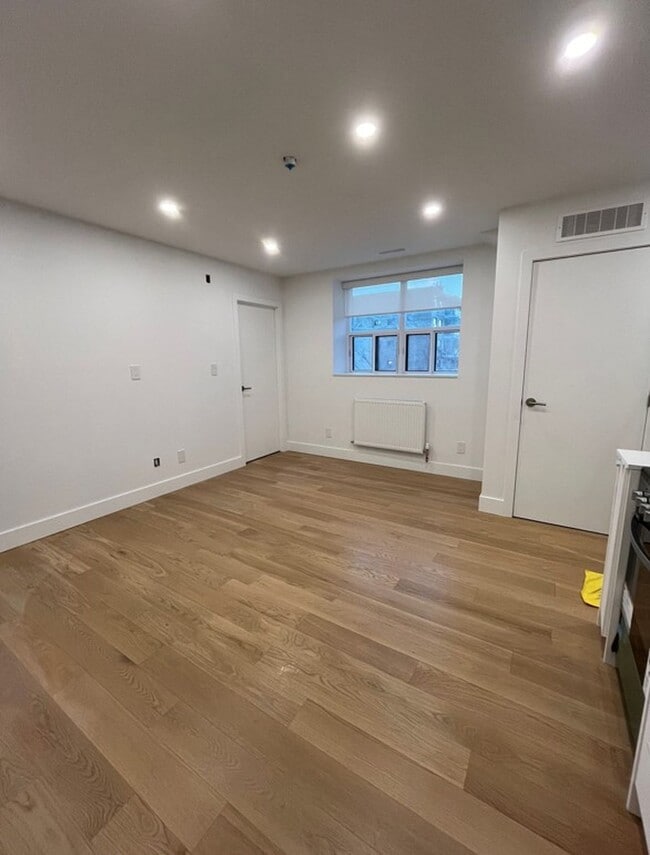 Photo - 612 Dawes Rd